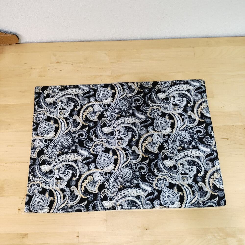 Vintage Cloth Place Mats Set of 2 Paisley Pattern